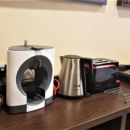 Tafernine Studio In The Heart Of דירה *